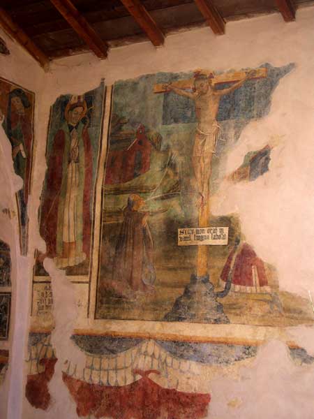 Crucifixion du Christ. Mur latral droit