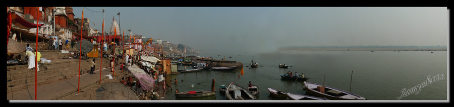 Le long des Ghats de Varanasi (Bnares)